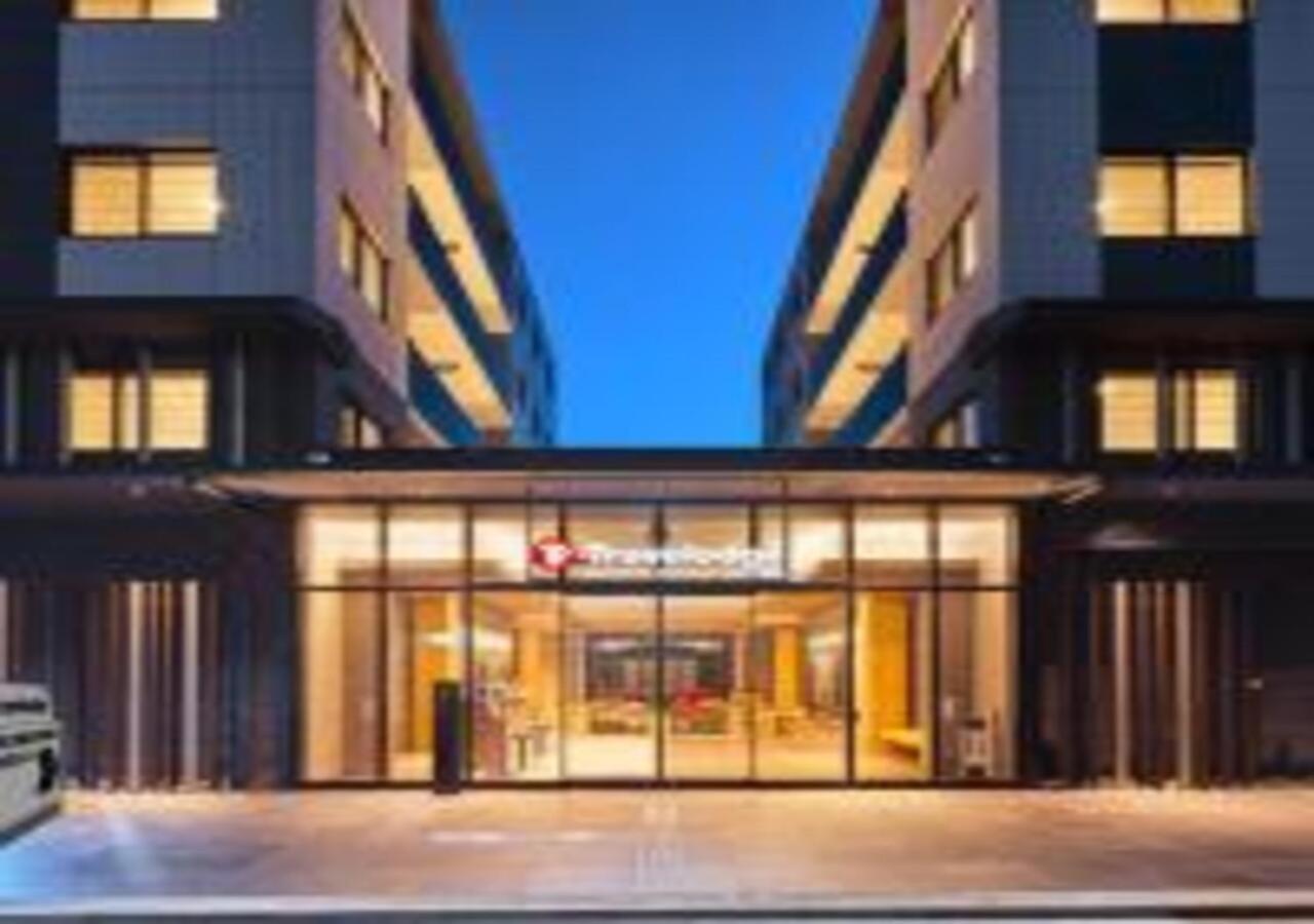 Travelodge Kyoto Shijo Omiya Екстериор снимка